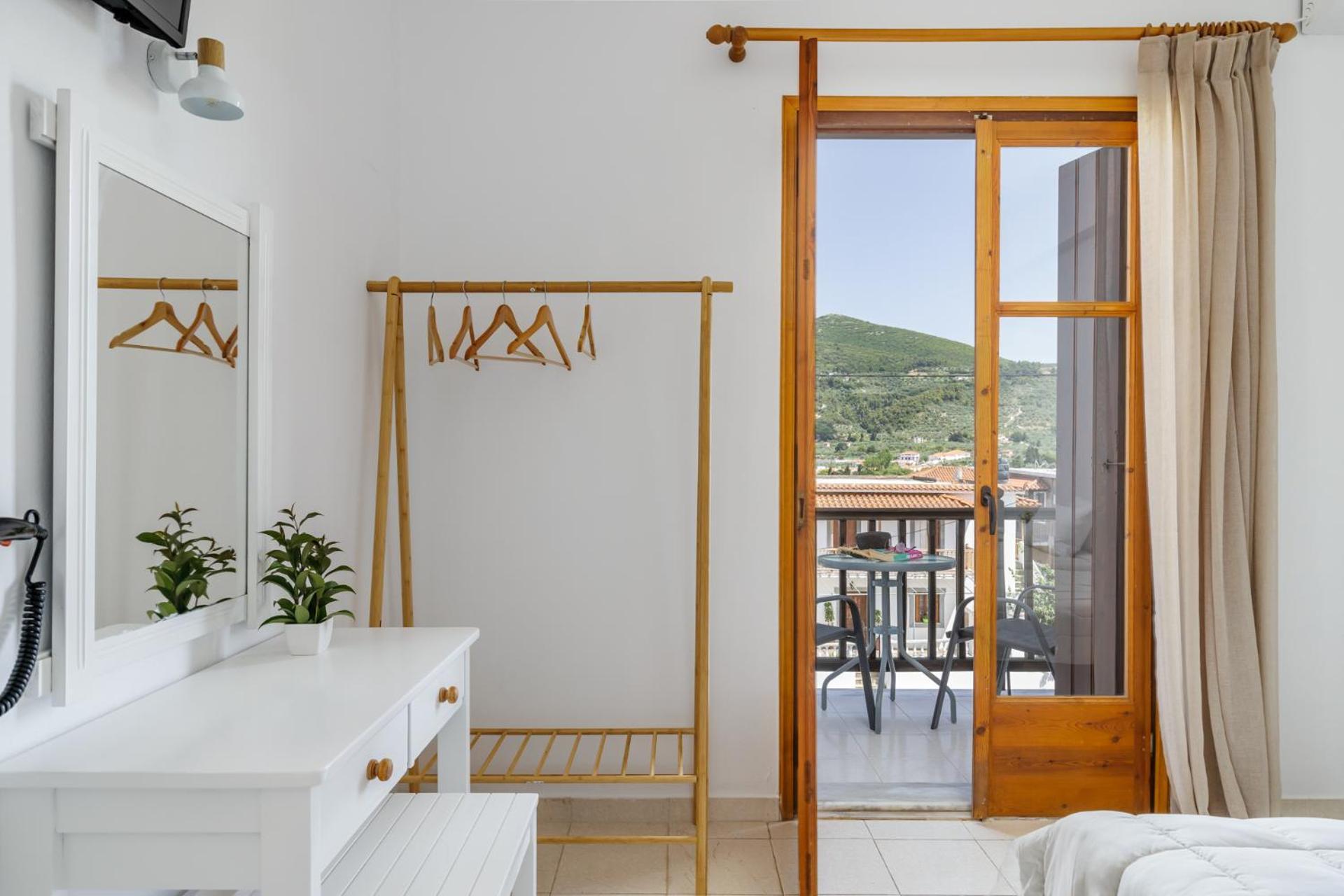 White Lily Lejlighedshotel Skopelos Eksteriør billede