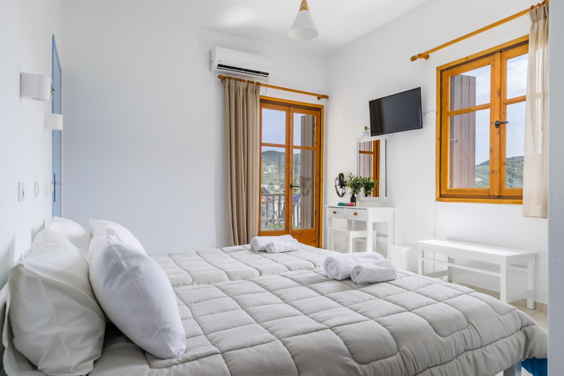 White Lily Lejlighedshotel Skopelos Eksteriør billede