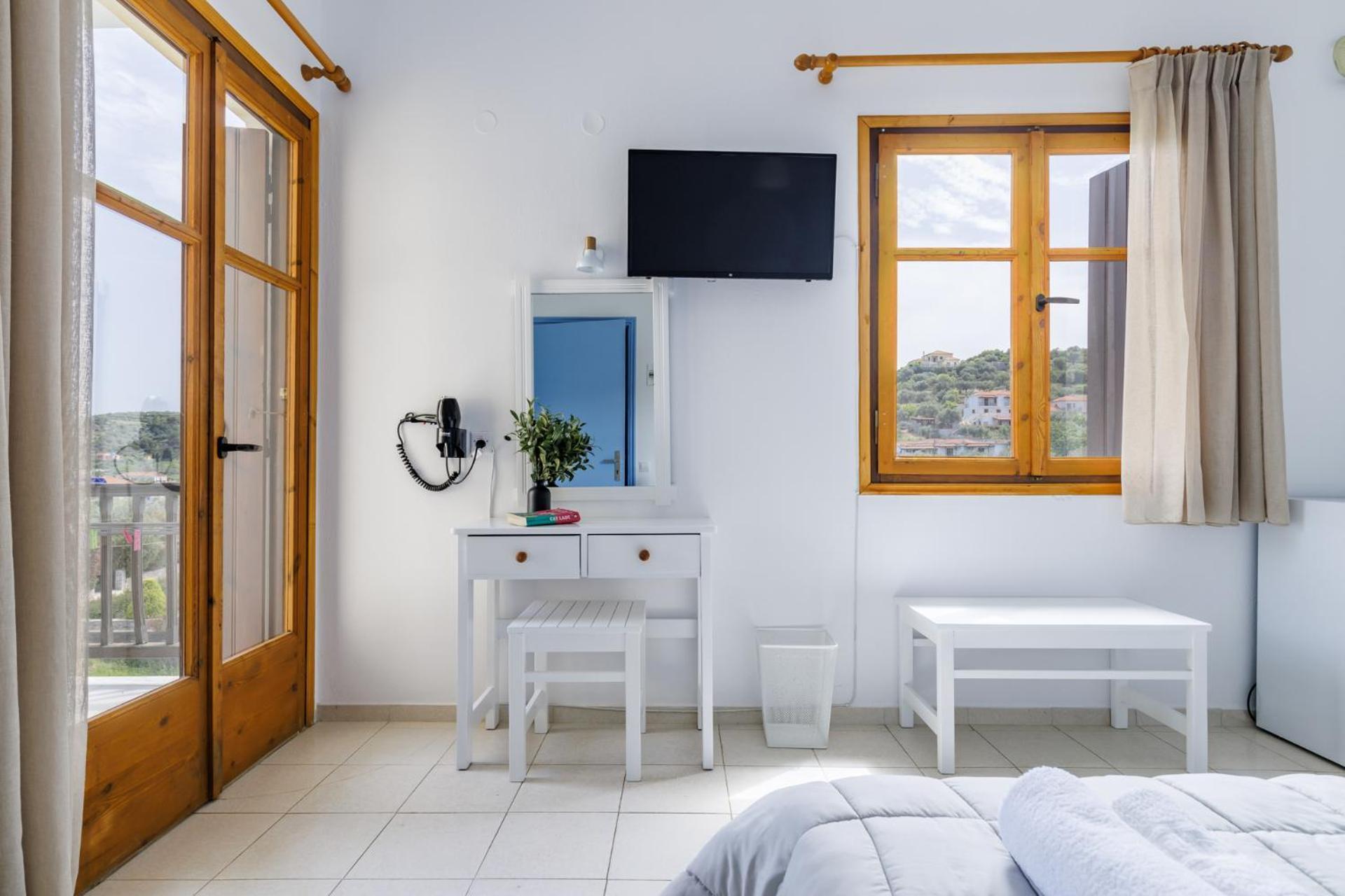 White Lily Lejlighedshotel Skopelos Eksteriør billede